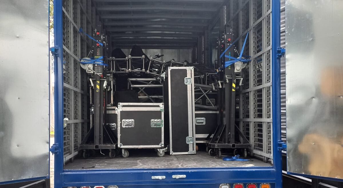 Transportes y Mudanzas Urian