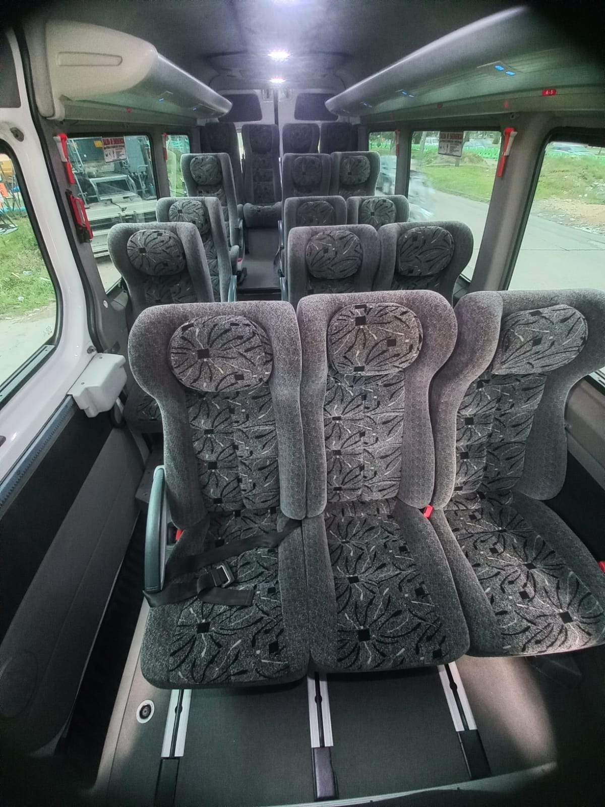 Transportes y Mudanzas Urian