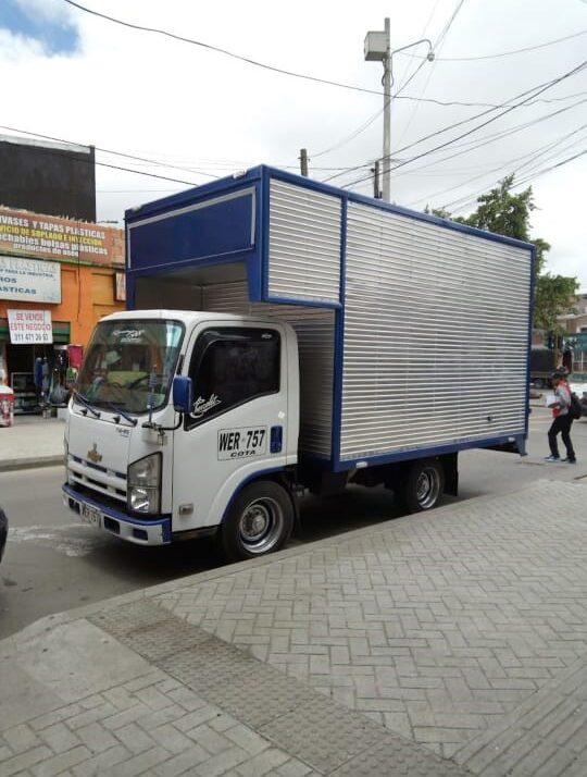 Transportes y Mudanzas Urian