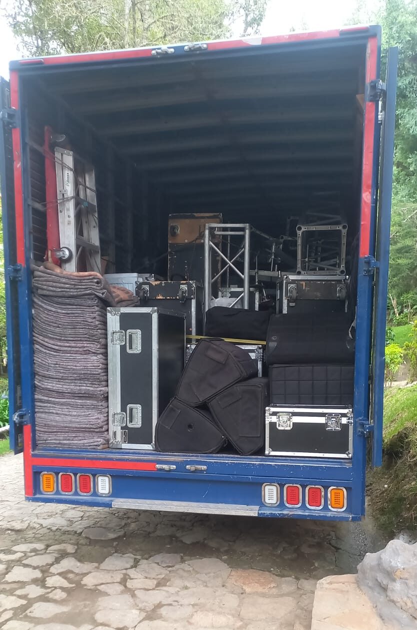 Transportes y Mudanzas Urian